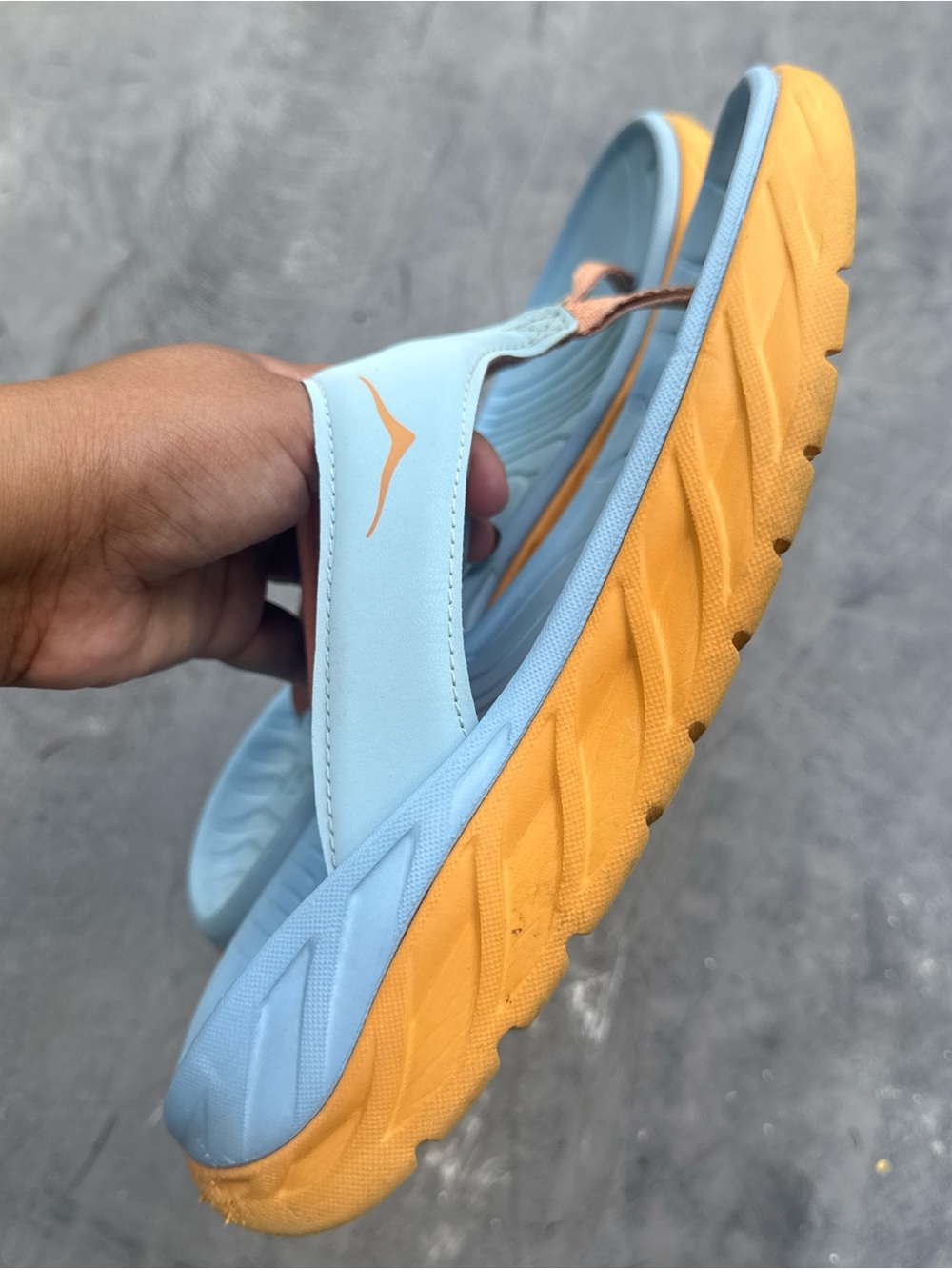 Hoka One One Light Blue and Peach Flip Flop Sandals with Gold Accent size 9 - Picture 4 of 8